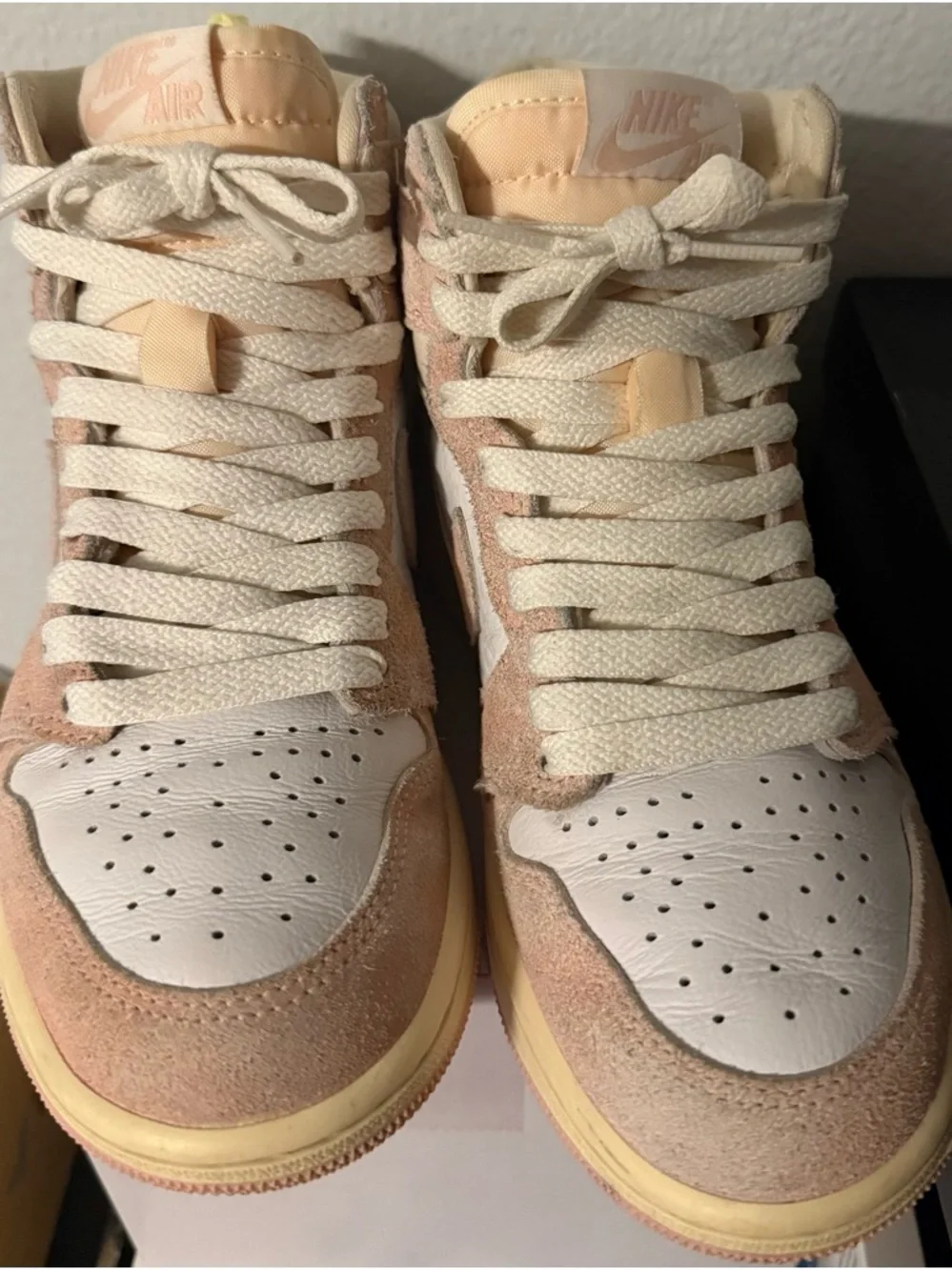 Nike Women's High Top Sneakers Pink White - Picture 1 of 4